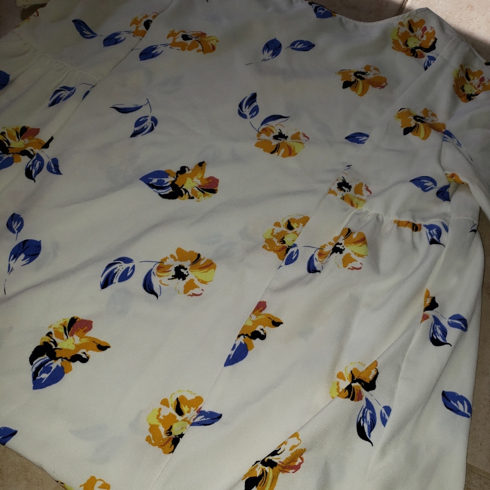 Isabel Maternity Floral Blouse Large - Picture 5 of 5